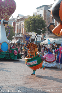 Hong Kong Disneyland Flights of Fantasy Parade