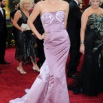 charlise-theron-Oscars-2010-best-worst-dressed