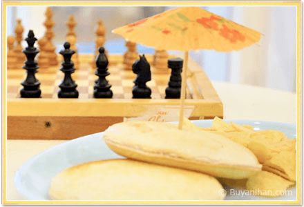 play-chess-in-twirls-frozen-yogurt-place-and-other-board-games.png play chess at twirls frozen yogurt place in casa susana alabang town center atc and other board games